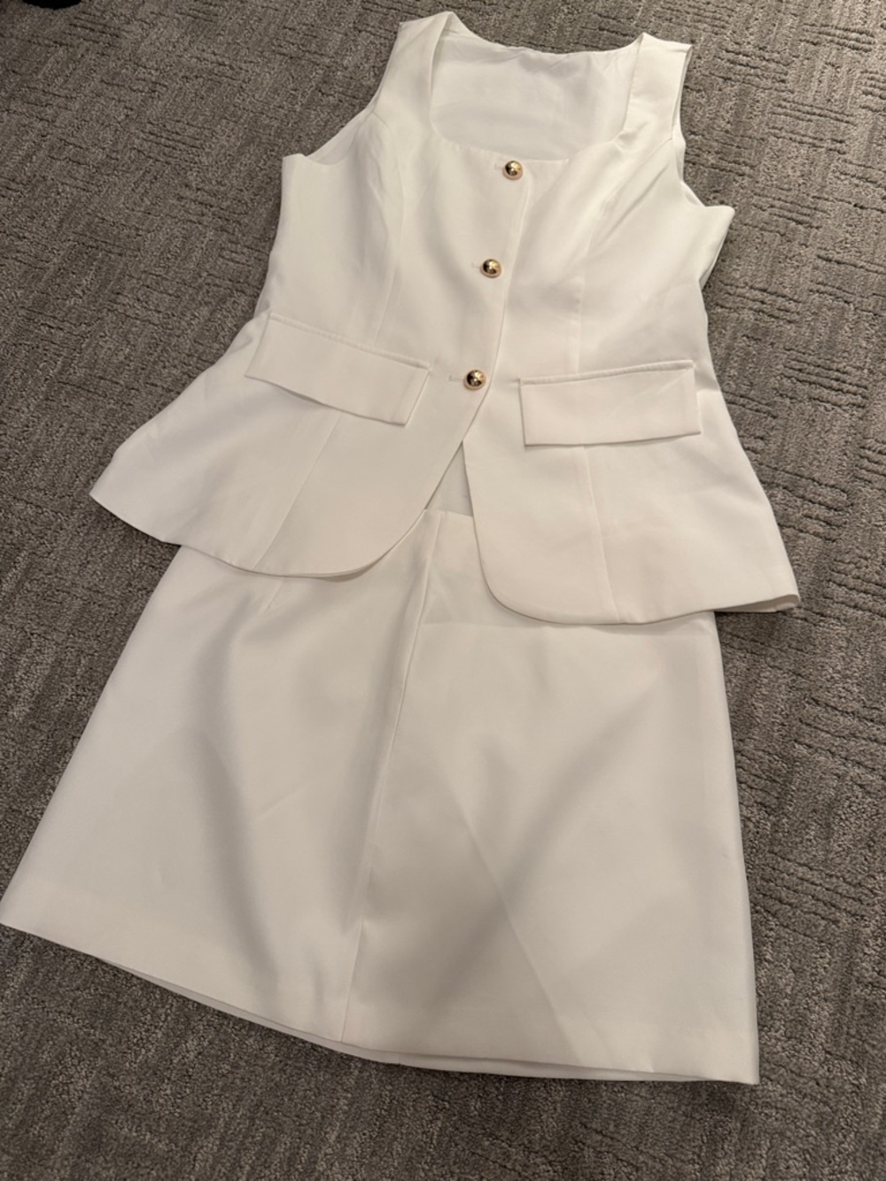 Commense White Sleeveless Peplum Top and Skirt Set NWT
